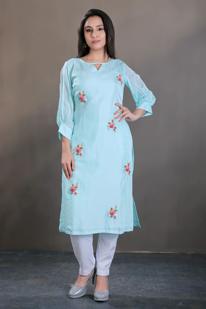 Sky blue cotton linen lurex sleeveless kurta with side slit – Fabnest