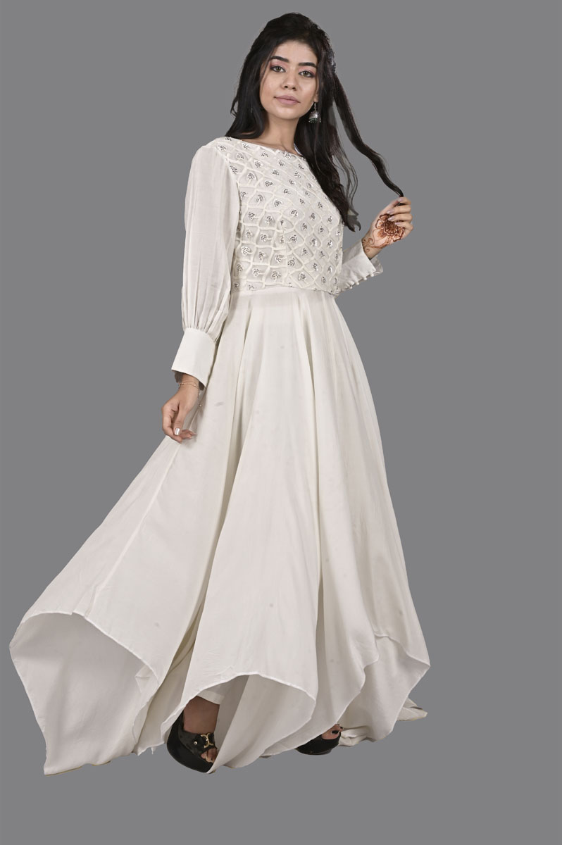 White Bodice EMB with Lanteen Sleeve & Pointed Flare